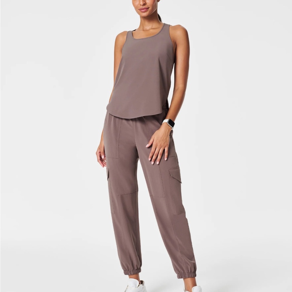 SPANX on the move Cargo jogger